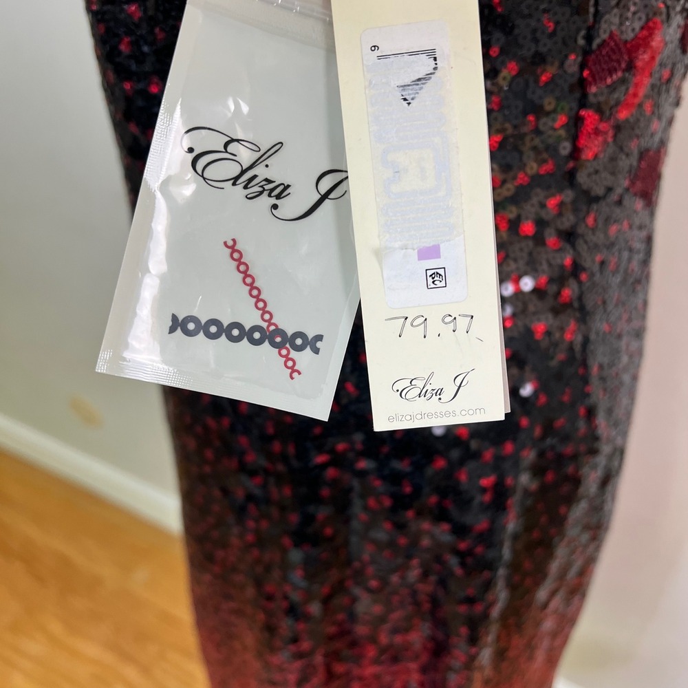 Eliza J Sheath Dress Rose Allover Sequin Ombre Size 6 Black Red Floral New - Picture 5 of 10